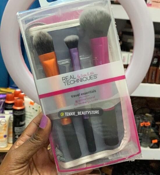 Real Techniques travel essentials brush set