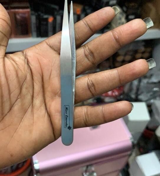 Miss Lauretta tweezers / lash applicator