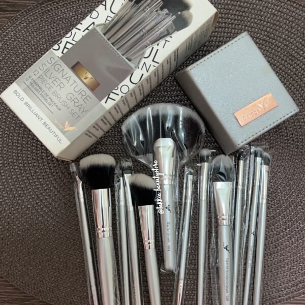 Daroge Signature 12 pieces brush set + brush holder