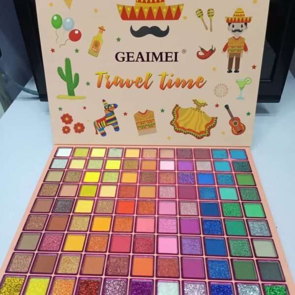 Pigmented large 99 color eyeshadow- travel time