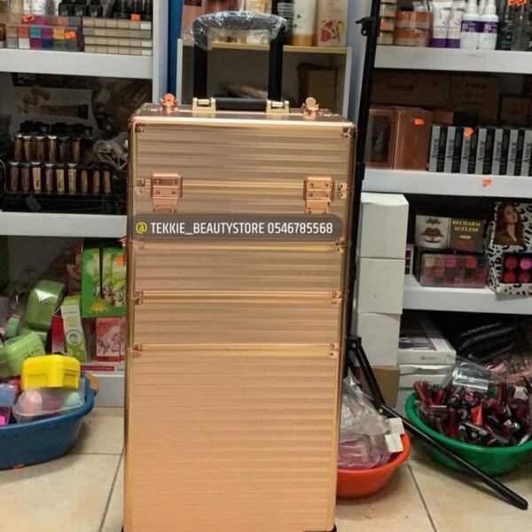 Large capacity makeup trolley