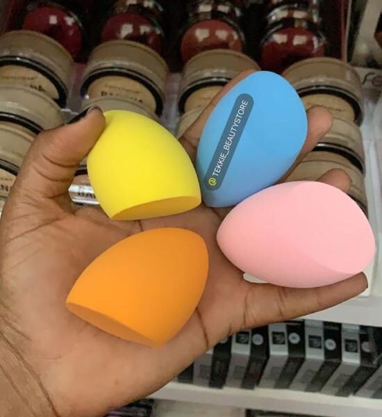 single soft beauty blender
