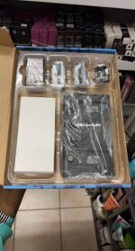 LED 600+ light with tripod and batteries - Image 2