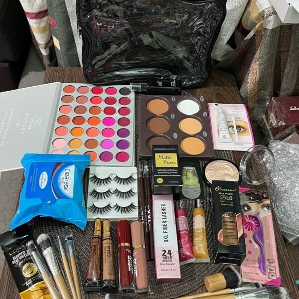 promo makeup kit + free bag