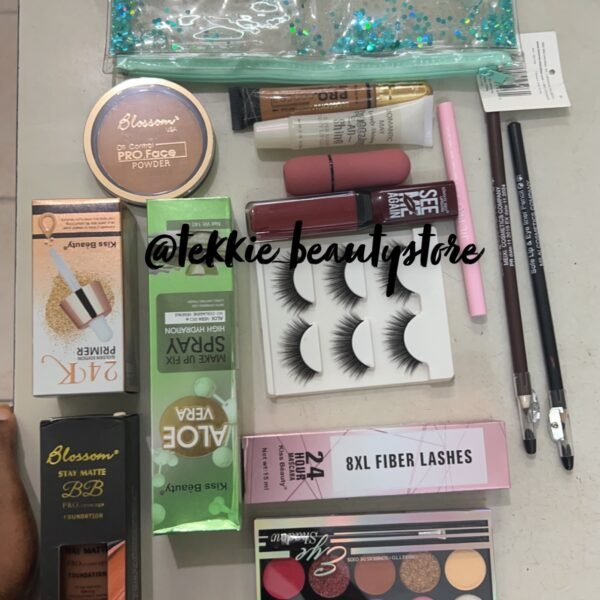 Personal makeup kit