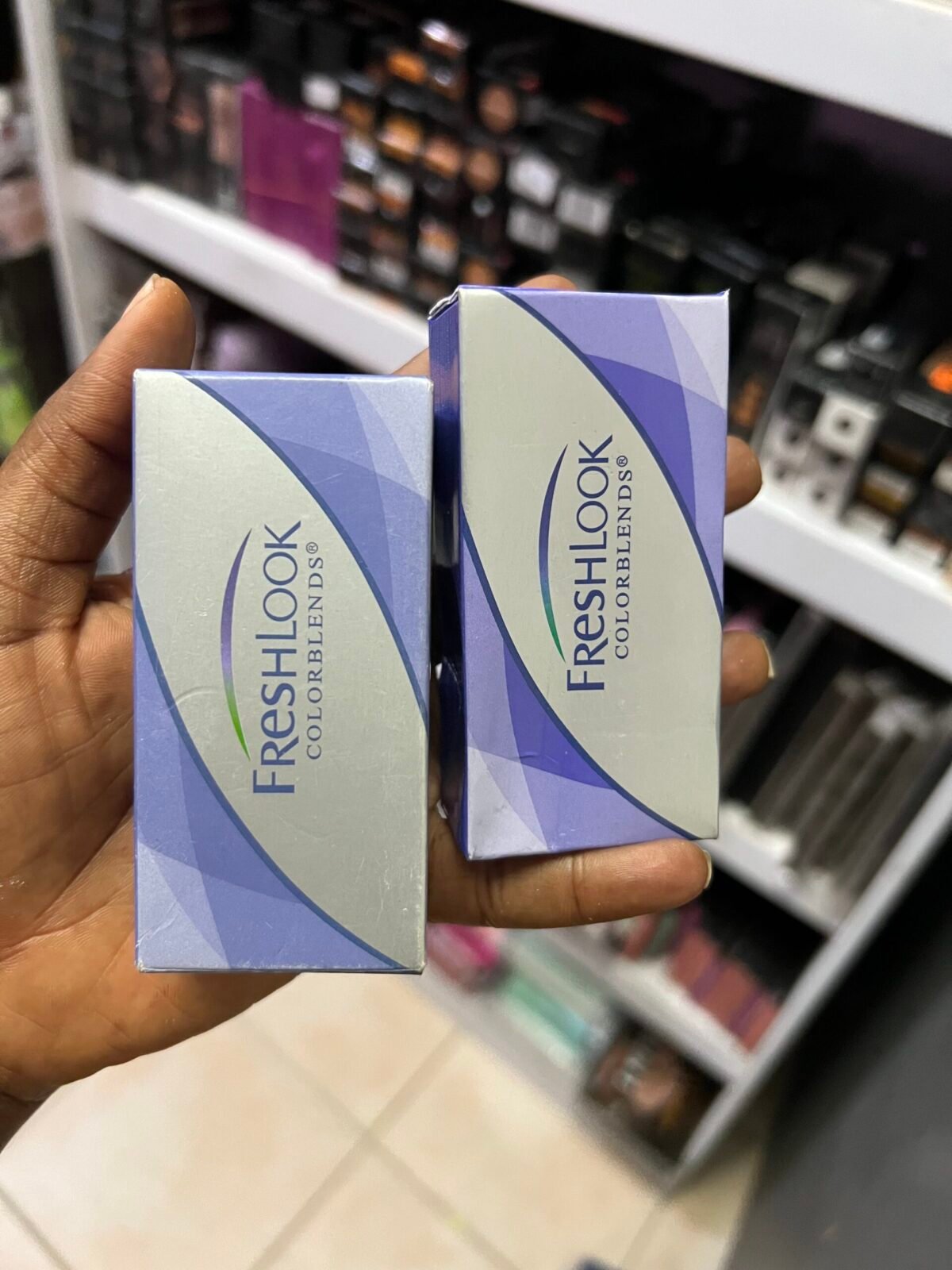 Fresh look contact lens - Image 1