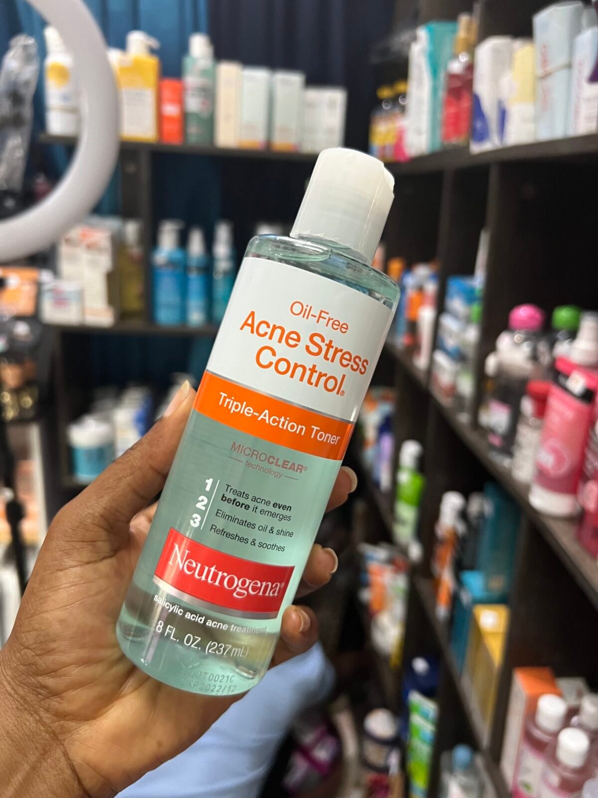 Neutrogena triple action acne stress control toner - Image 1