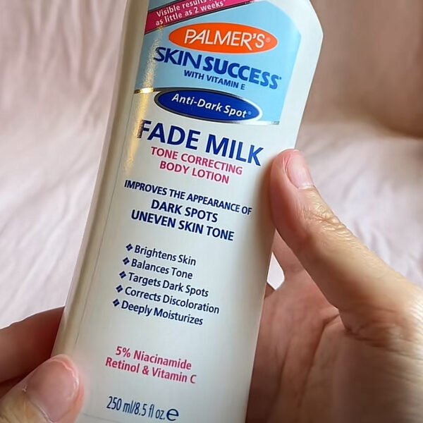 Palmers anti dark spot fade milk with 5% niacinamide retinol and vitamin c palmer’s