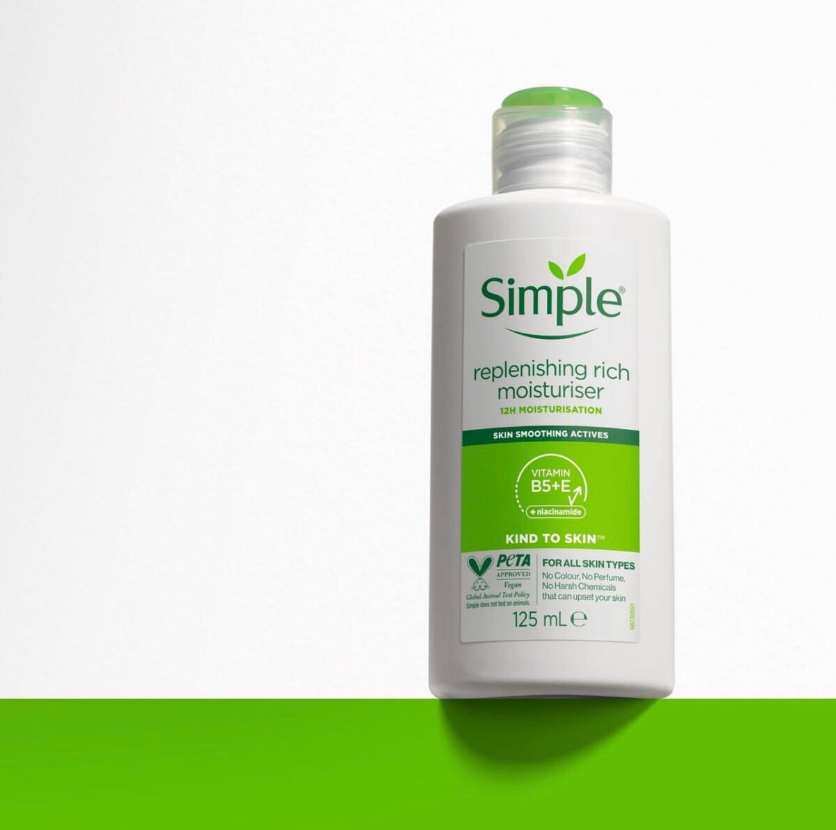 Simple Replenishing Face Moisturizer - Image 1