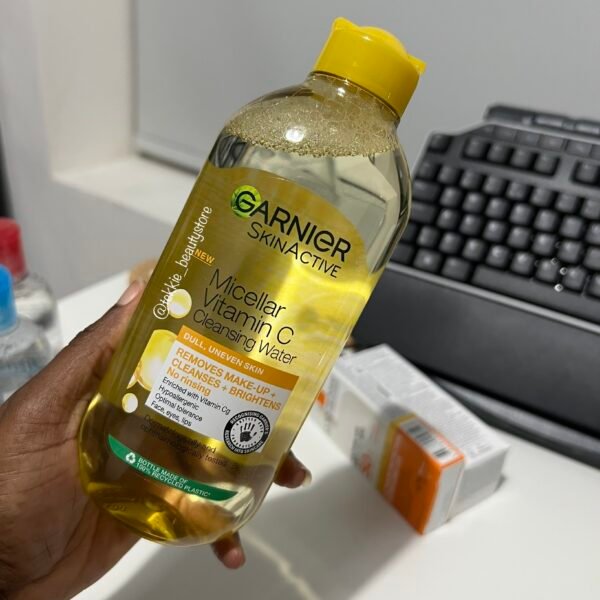 GARNIER VITAMIN C MICELLAR CLEANSING WATER | removes makeup + cleanses + brightens | 400 ml