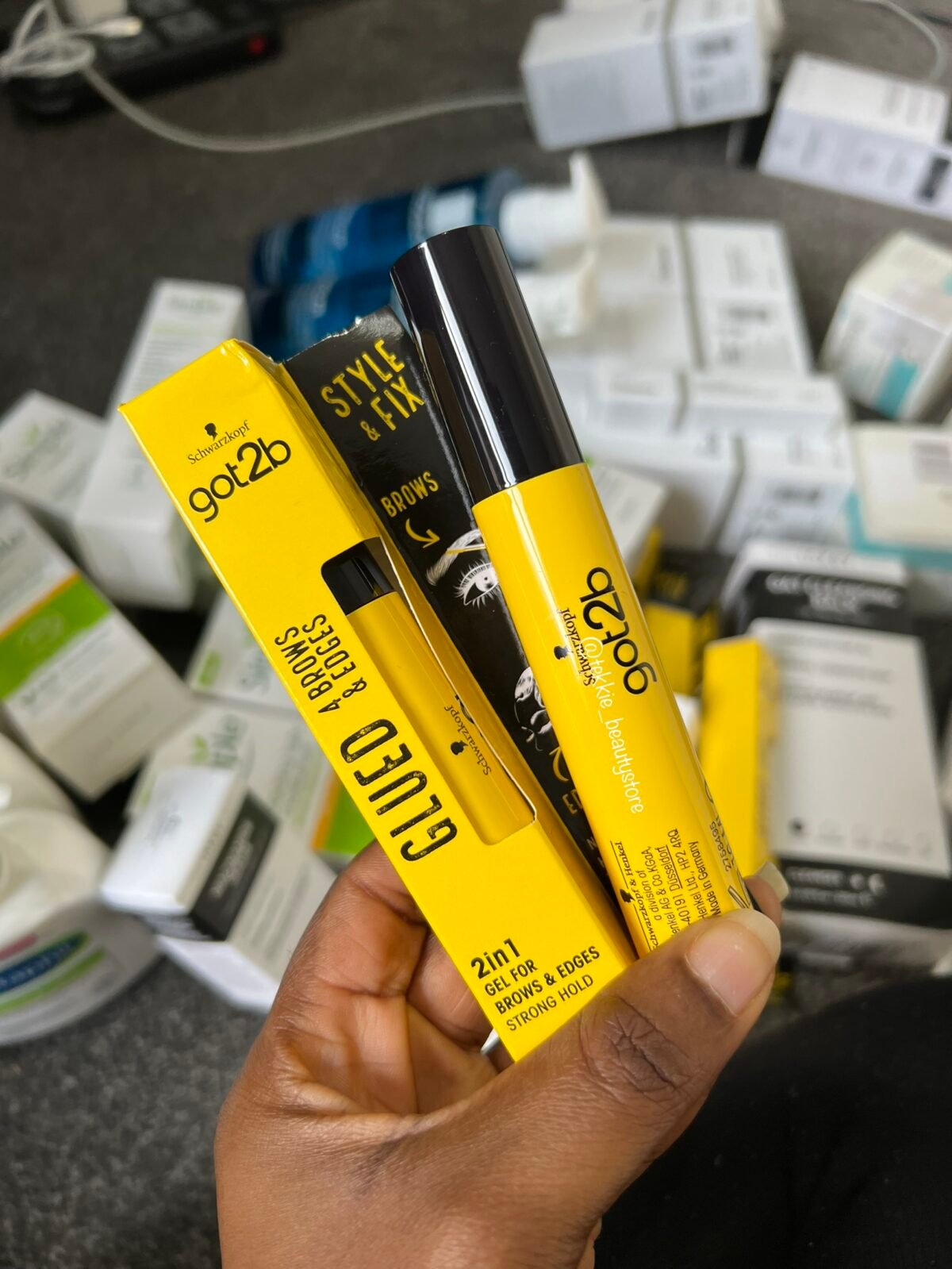 Got2b glued 4 brow & edge - Image 1