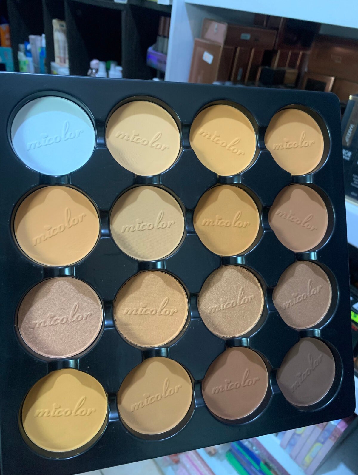 Micolor powder palette - 16 in 1 - Image 1