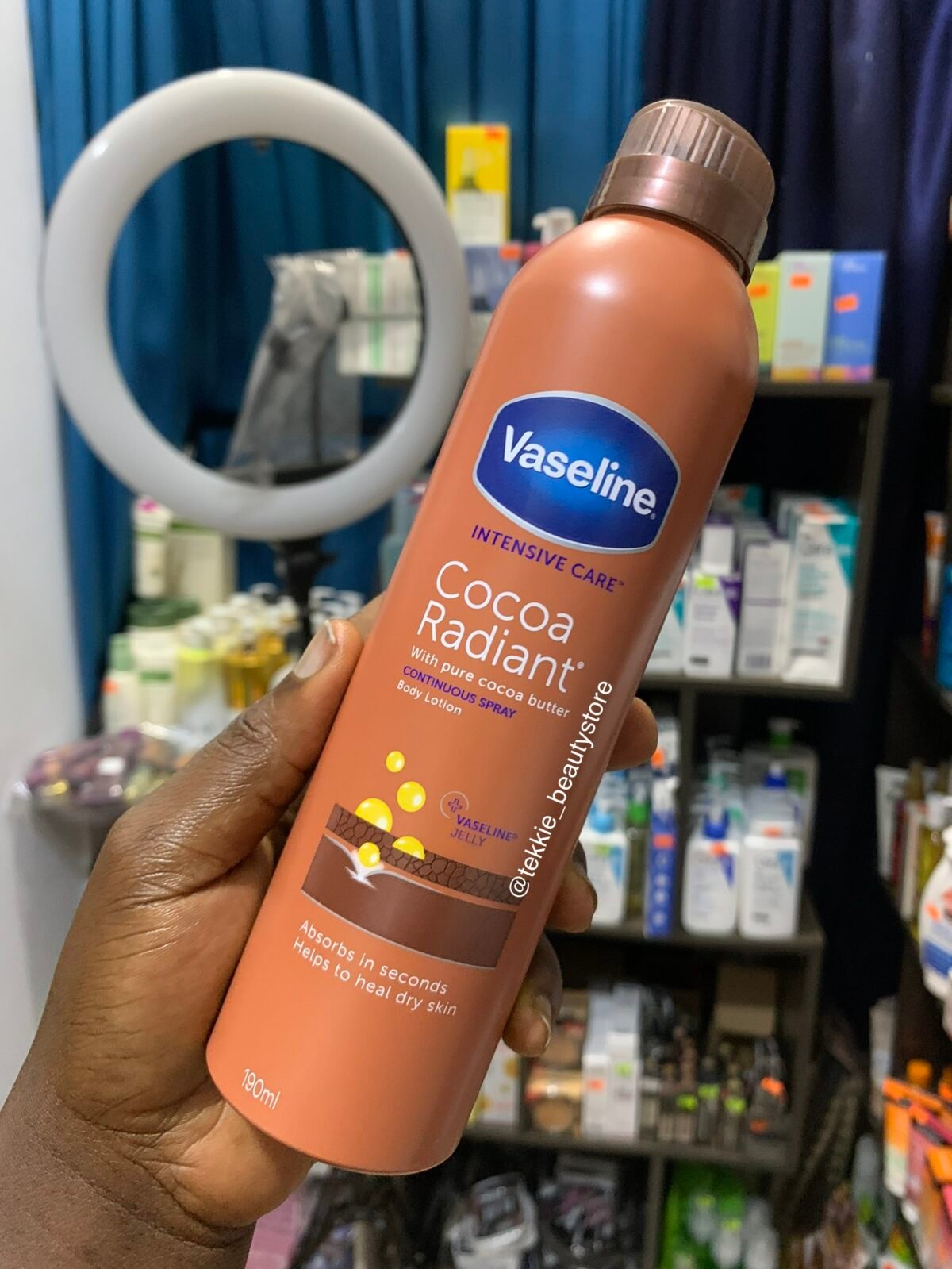 Vaseline Intensive Care Cocoa Radiant Body Spray Moisturiser 190 ml - Image 1