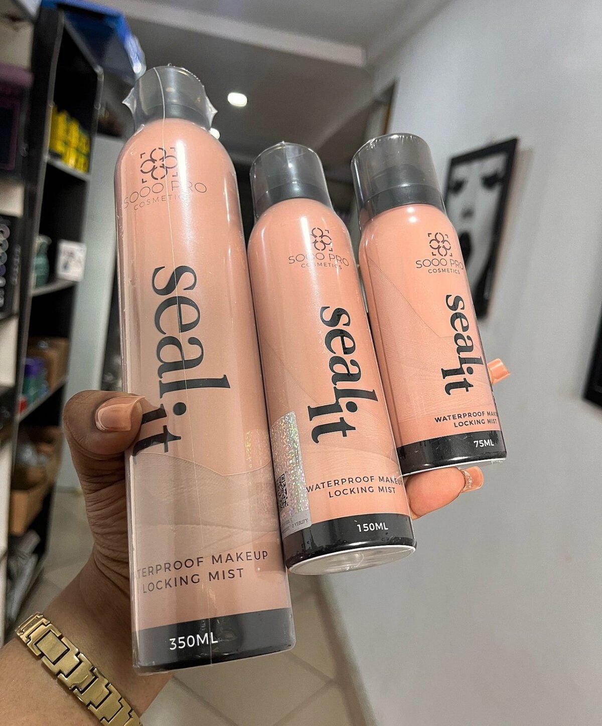 Sooo Pro Seal It Waterproof makeup locking mist / spray - Image 1