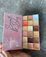 Adventure Smooth and Slay 18 in 1 concealer palette