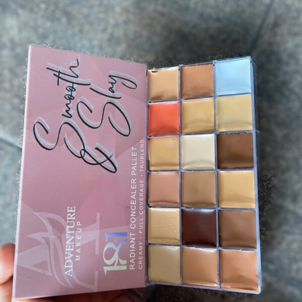 Adventure Smooth and Slay 18 in 1 concealer palette