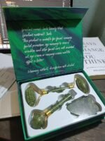 Jade rollers and gua sha set - 3 pieces pack - Image 4
