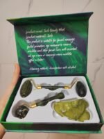 Jade rollers and gua sha set - 3 pieces pack - Image 3