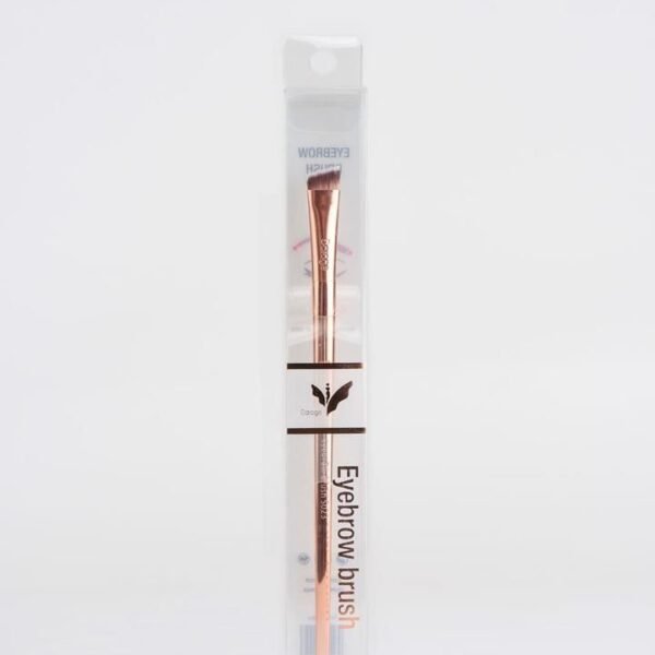 Daroge eyeshadow / angled brush