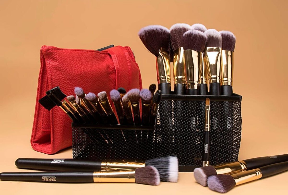 Zikel 25 pieces brush set with brush belt - Image 1