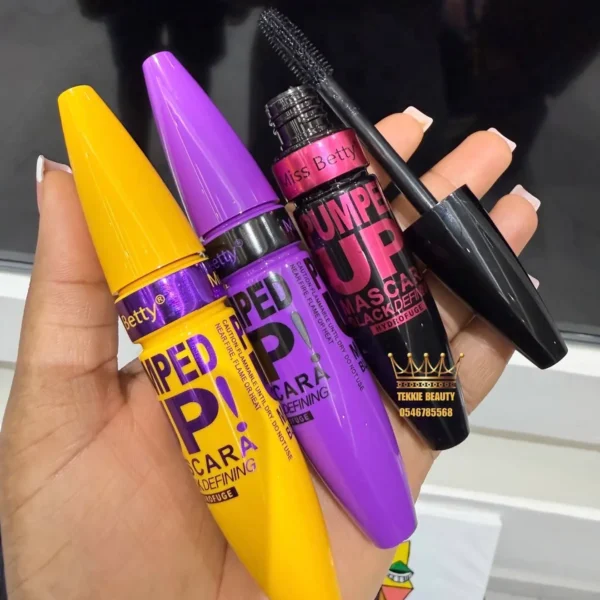 Miss Betty pumped up mascara