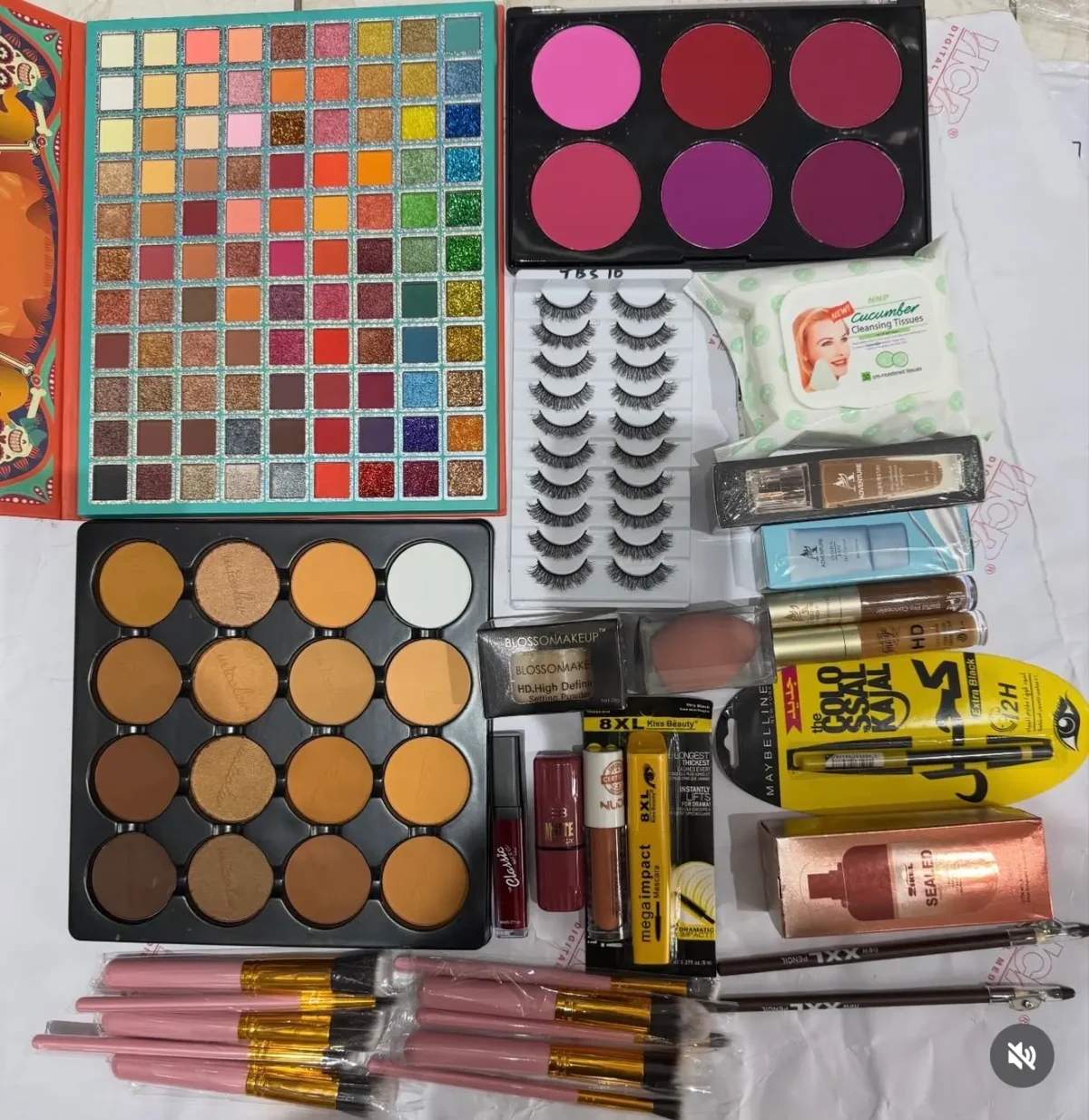 IMG_6244 Personal Makeup Set / Kit 688 - Image 1