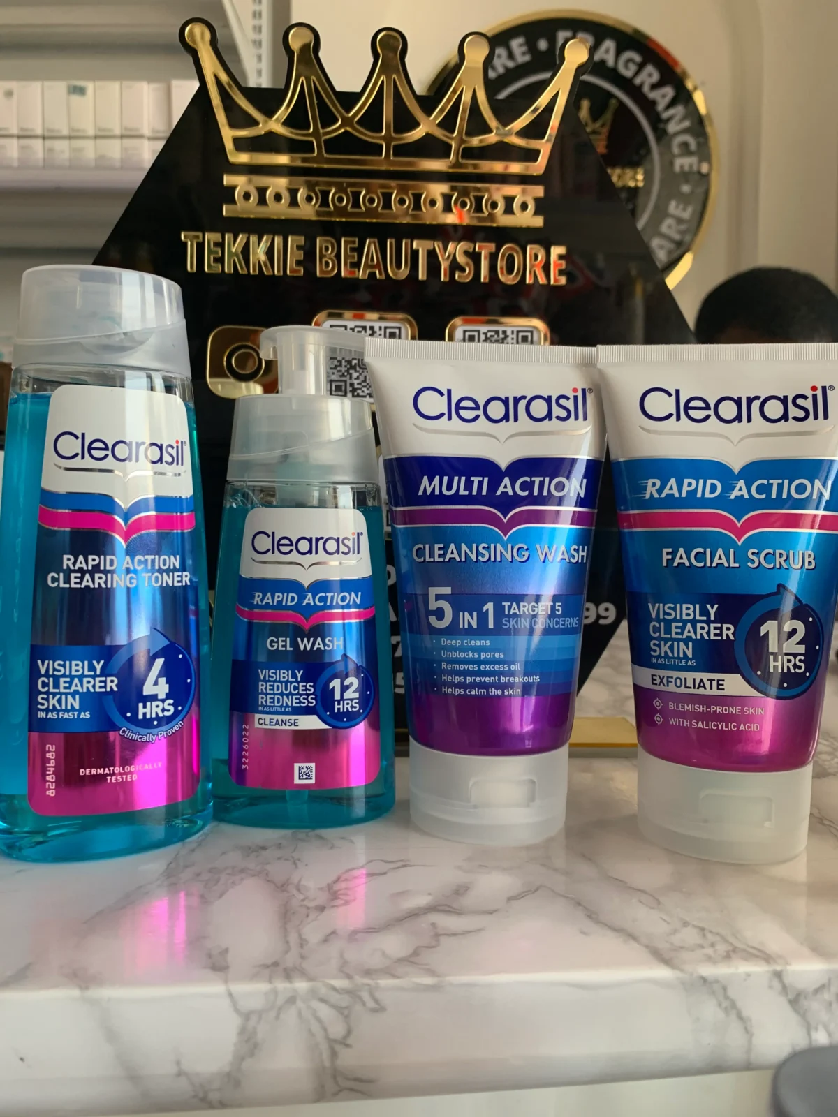 Clearasil 5 in 1 Multi-Action Acne Face Wash 150ml - Image 2