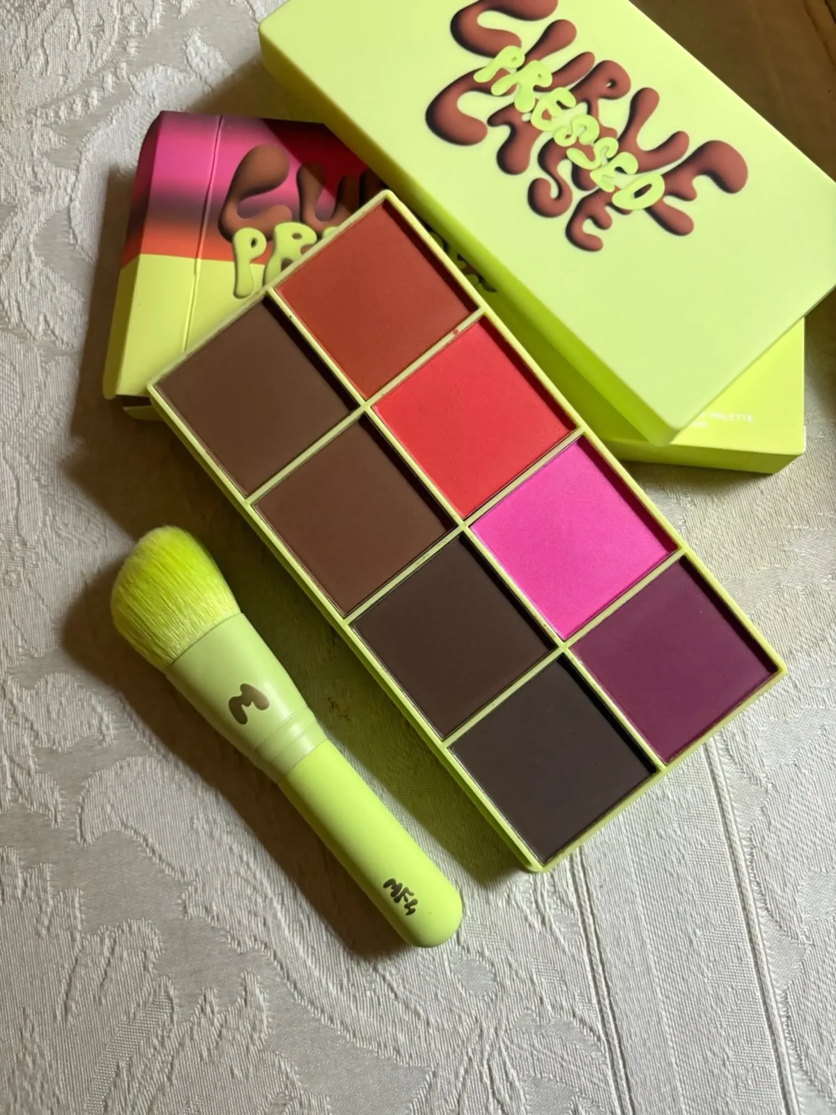 Made by Mitchell Curve Case Press'd with brush - Pressed Powder Palette in DEEP - Image 2